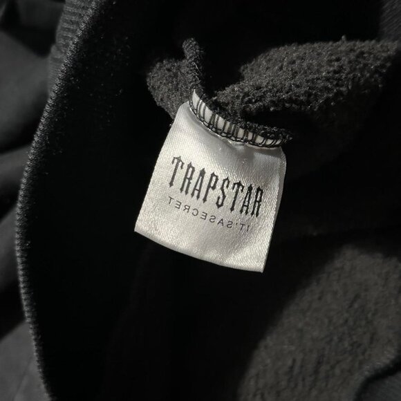 Trapstar Black Hoodie Red White Logo – Size M - Picture 5 of 8